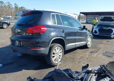 2013 Volkswagen Tiguan S/Se/Sel z USA, uszkodzony, nr VIN WVGAV7AX3DW534991